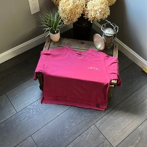 ❤️3/$10 Woman’s adidas crop tee size medium
